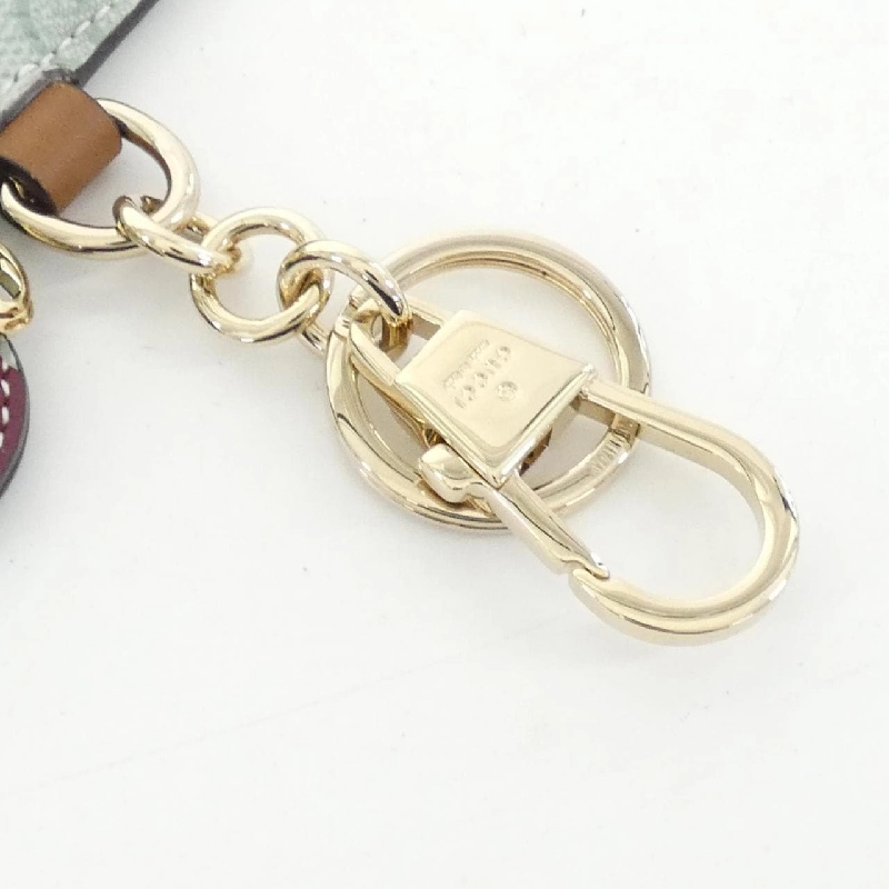 Móc khóa GG EMBLEM 821812 IAAFQ của Gucci 623859