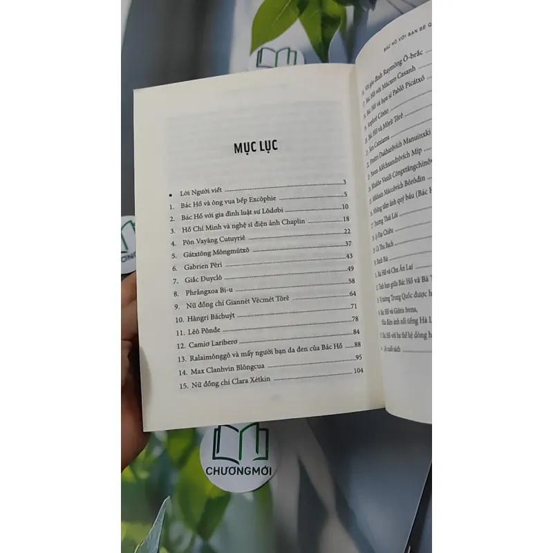 Bác Hồ Với Bạn Bè Quốc Tế - Trần Quân Ngọc 928603