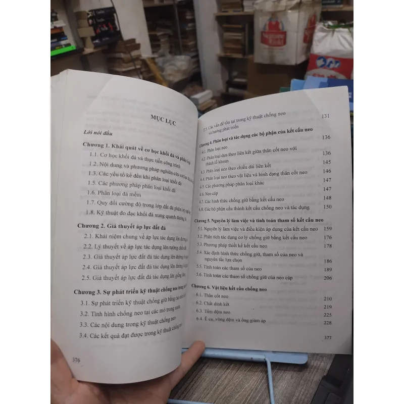 Sách: Kết cấu neo và chống giữ công trình ngầm và mỏ - TG: Đào Viết Đoàn (KT) 738466