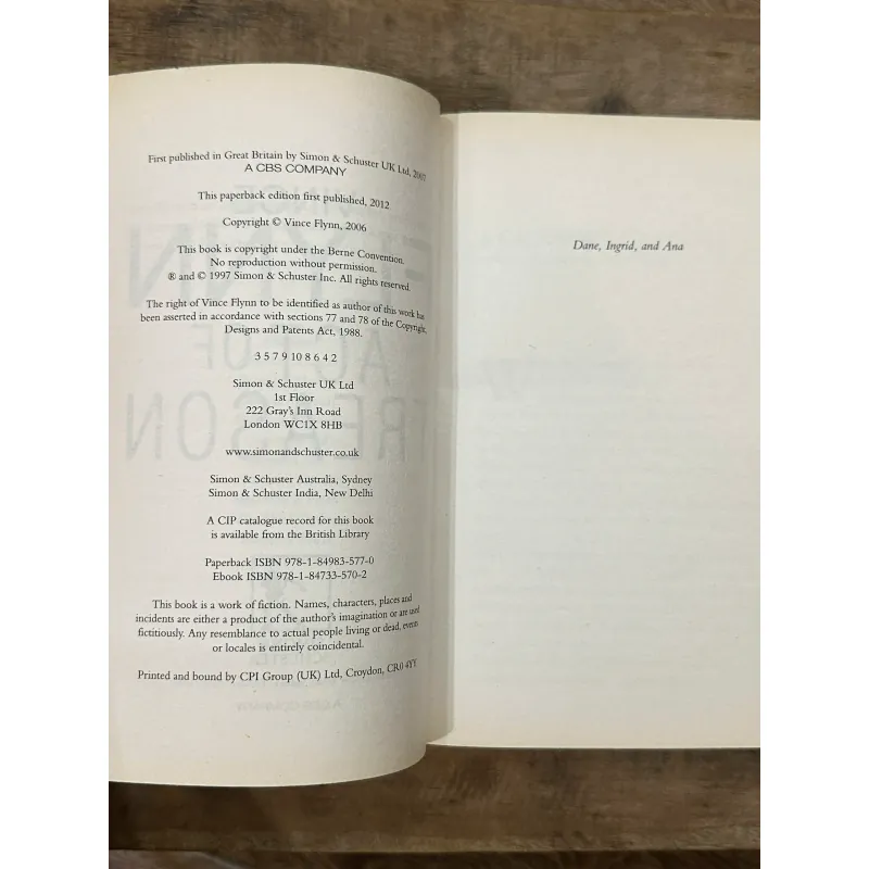 Act of Treason - Vince Flynn 736284