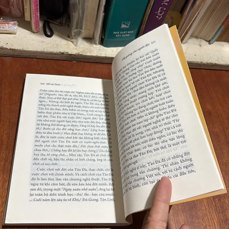 II Sách Hay: Hé Gương Cho Người Đọc - Đỗ Lai Thuý - 2015 1021363