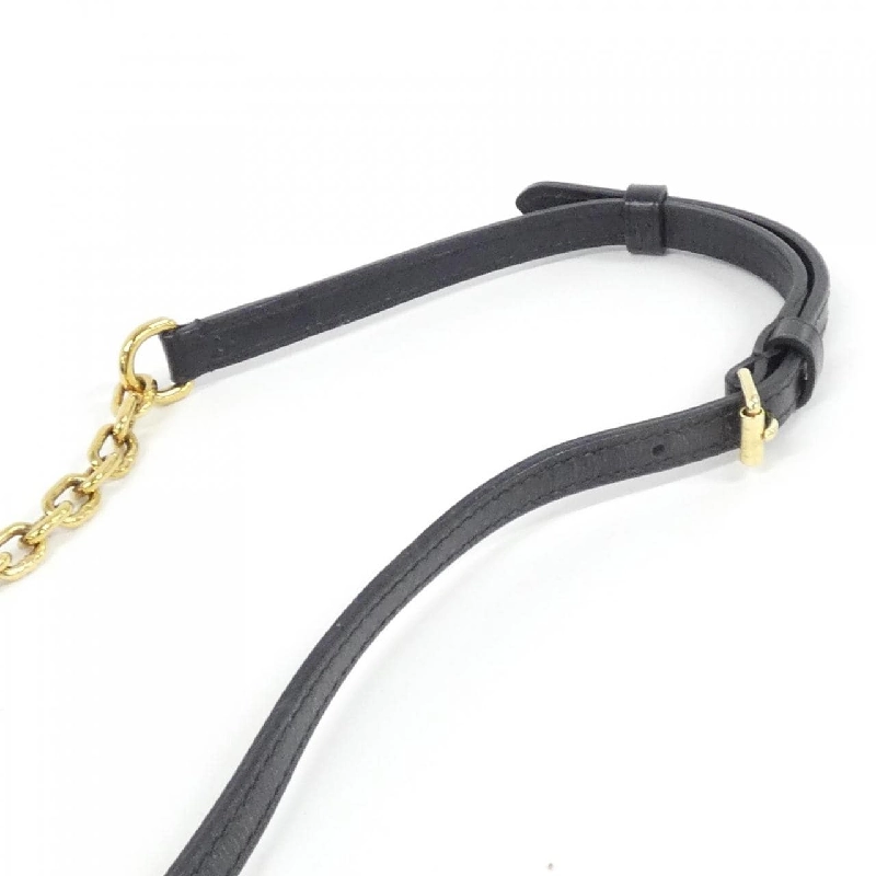 Túi xách đeo vai Louis Vuitton Monogram Reverse Trunk Clutch M43596 611739