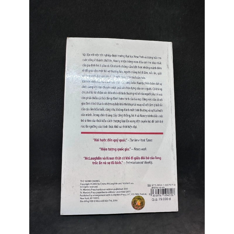 Nhật ký vú em Emma Mclaughlin - Nicola Kraus New 90% SBM2803 911298