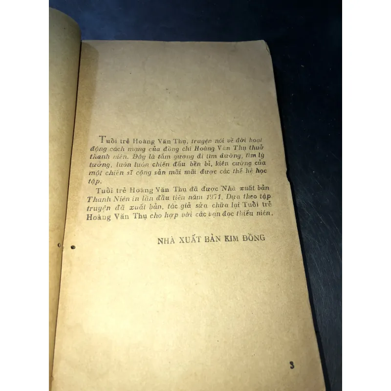 Tuổi trẻ Hoàng Văn Thụ - Tô Hoài  797507
