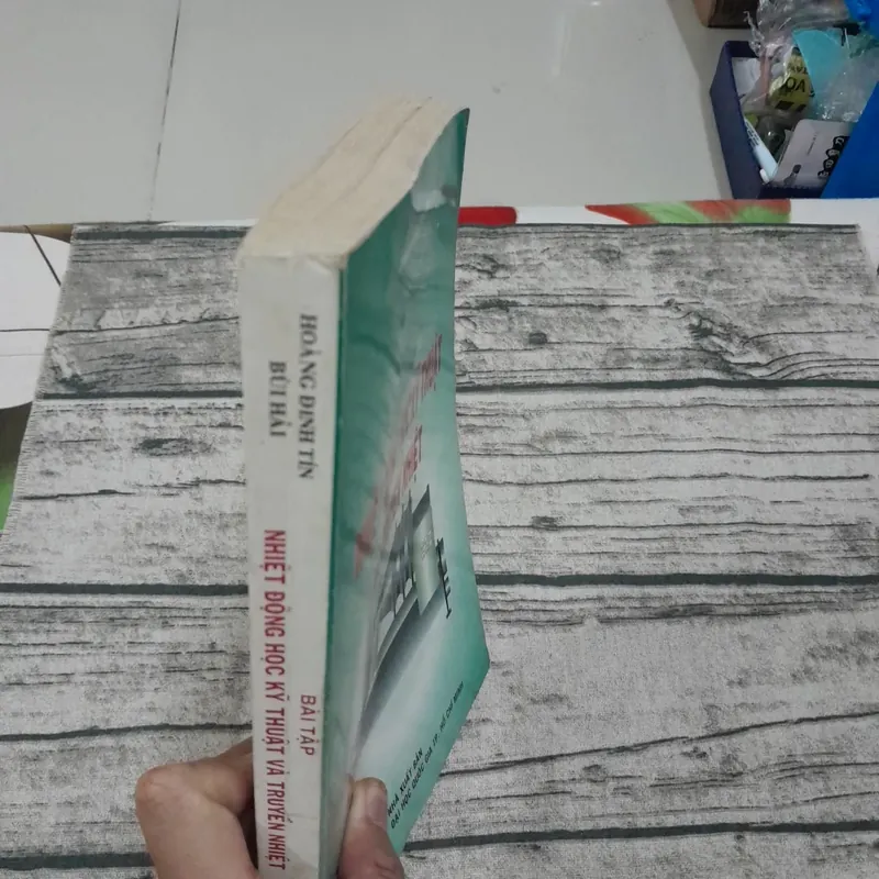 Bài tập Nhiệt Động lực học Kỹ thuật và Truyền nhiệt. Tiến sỹ Hoàng Đình Tín, Bùi Hải 713685