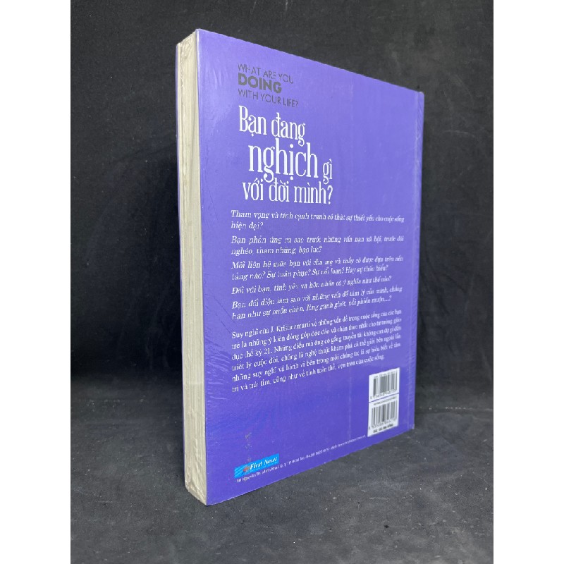 Bạn Đang Nghịch Gì Với Đời Mình? - J.Krishnamurti new 90% HCM2305 Oreka-Blogmeo 36275