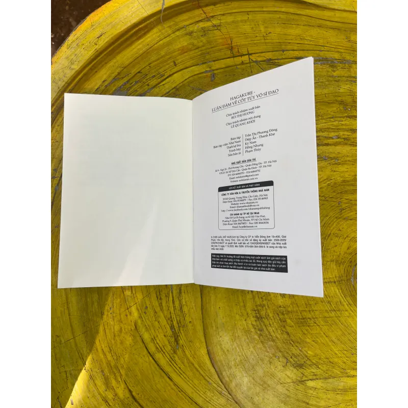 LUẬN ĐÀM VỀ CỐT TUỶ VÕ SĨ ĐẠO- YAMAMOTO TSUNETOMO 729104