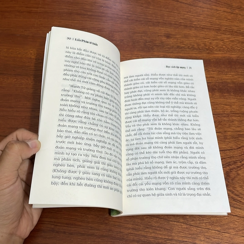 II Tựa sách: Liễu Phàm Tứ Huấn - Cư Sĩ Liễu Phàm - 2024 497634