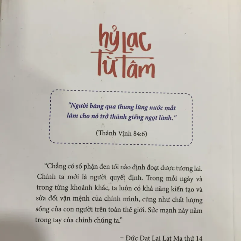 Sách hỷ lạc từ tâm 594413