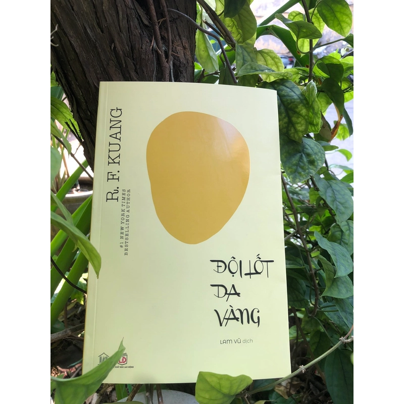 Sách Đội Lốt Da Vàng (Yellowface) - R . F. Kuang (Goodreads Choice Awards 2023) 326019