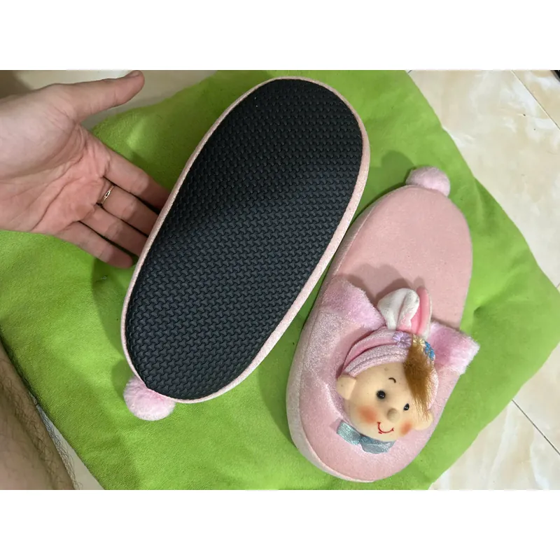 Dép lông mới đi trong nhà cần pass, màu hồng dễ thương, chân 37-38-39-40 đều đi vừa 734129