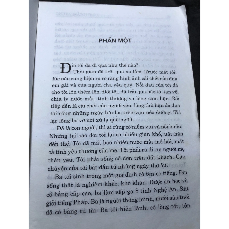 Những bước chân xa xứ 2004 mới 60% bẩn nhẹ Lê Thị Cẩm Phùng HPB0906 SÁCH VĂN HỌC 915626