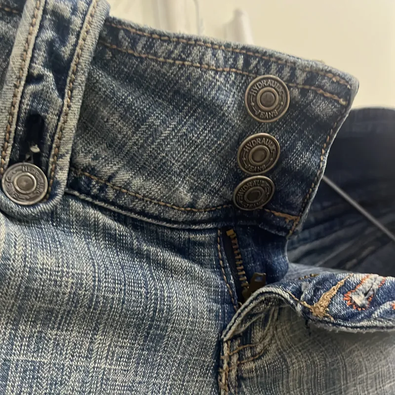 Quần jean Alex- nữ lưng trễ ống rộng 56- lưng 70-dài 90.Hàng xách tay từ Mỹ. Chưa sử dụng 565185