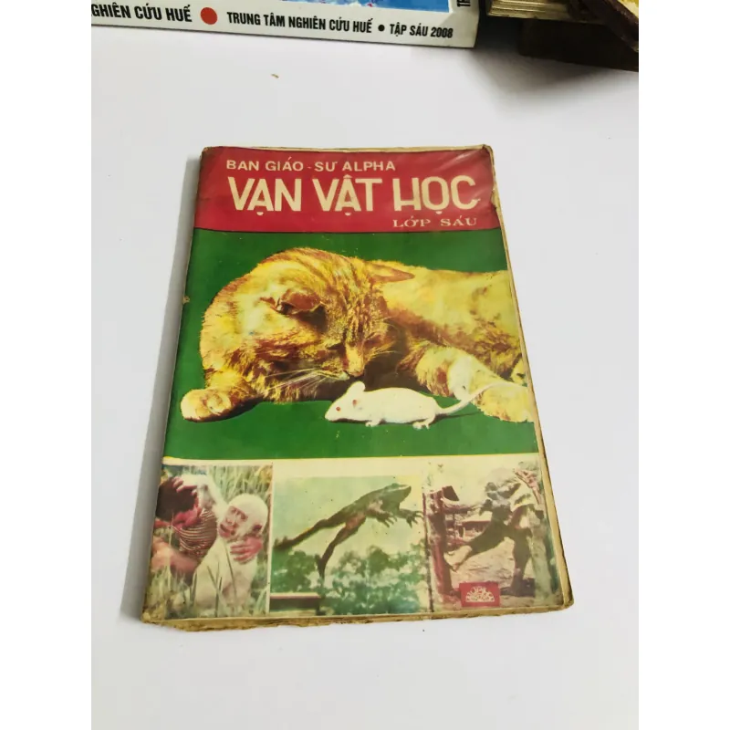 VẠN VẬT HỌC BAN GIÁO SƯ ALPHA - lớp 6 752713