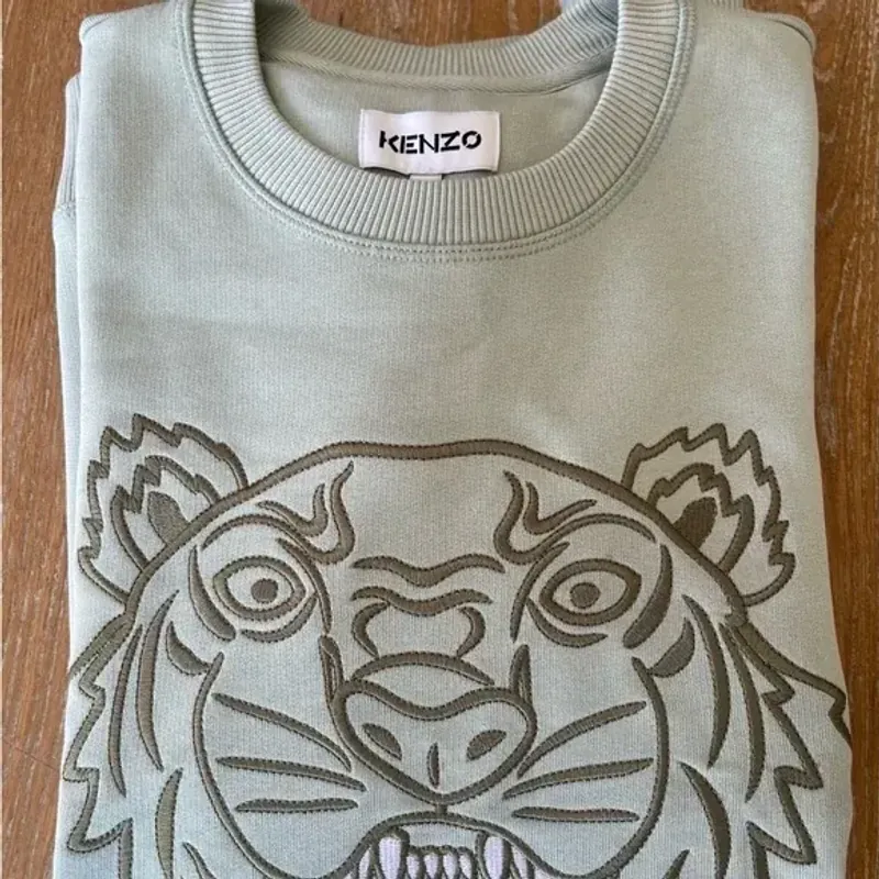 Áo tay dài Kenzo màu xanh thêu đầu hổ 729289