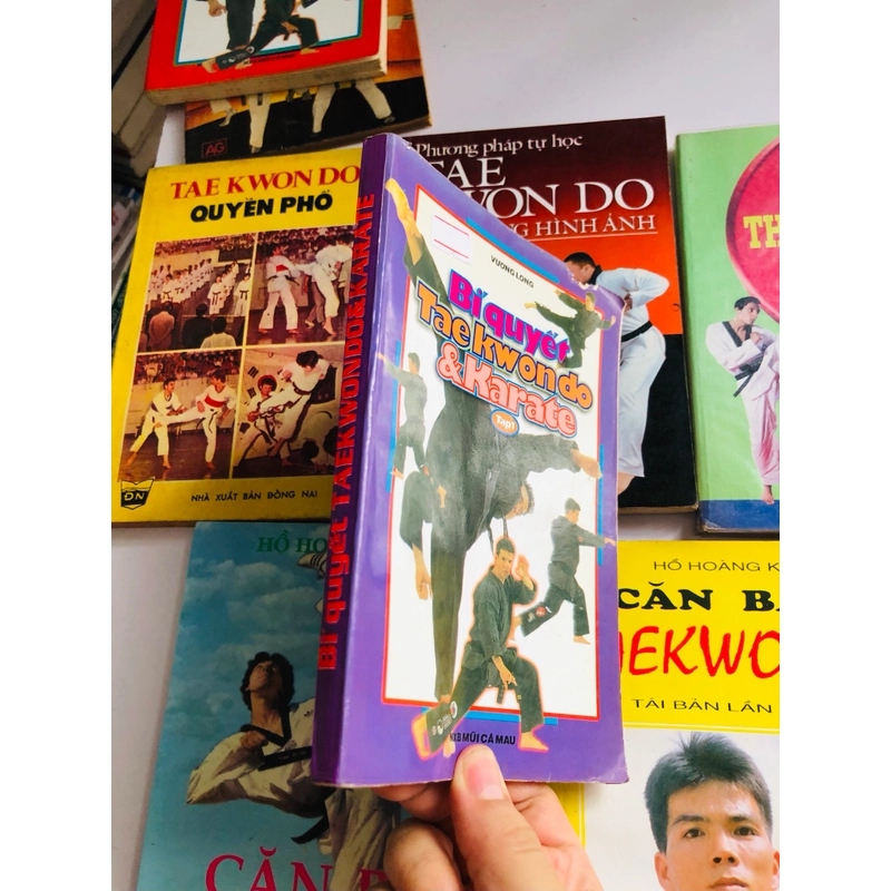 📚 SÁCH VỀ TAEKWONDO 542458