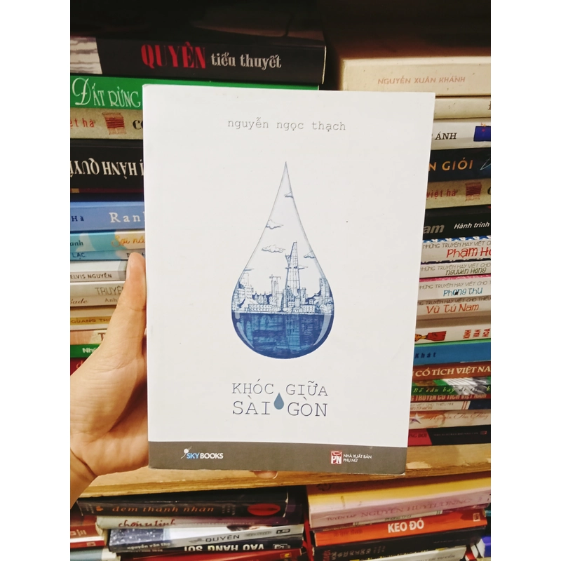 Khóc Giữa Sài Gòn 452231