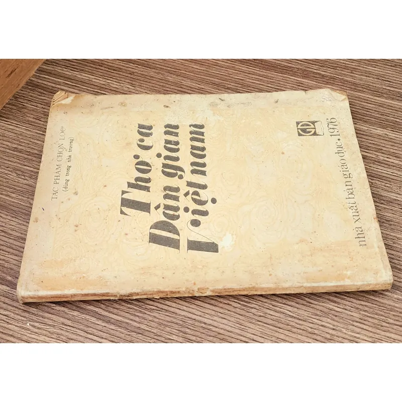 Thơ ca dân gian Việt Nam (NXB Giáo Dục 1976) 1028056