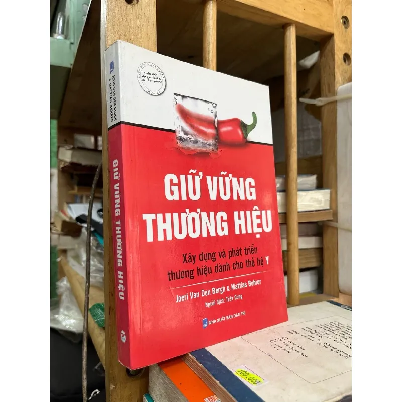 Giữ Vững Thương Hiệu - Joeri Van Den Bergh & Mattias Behrer 127762