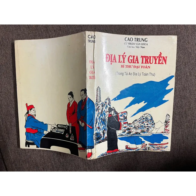 Địa Lý Gia Truyền (Bí Thư Đại Toàn) – Cao Trung 926623