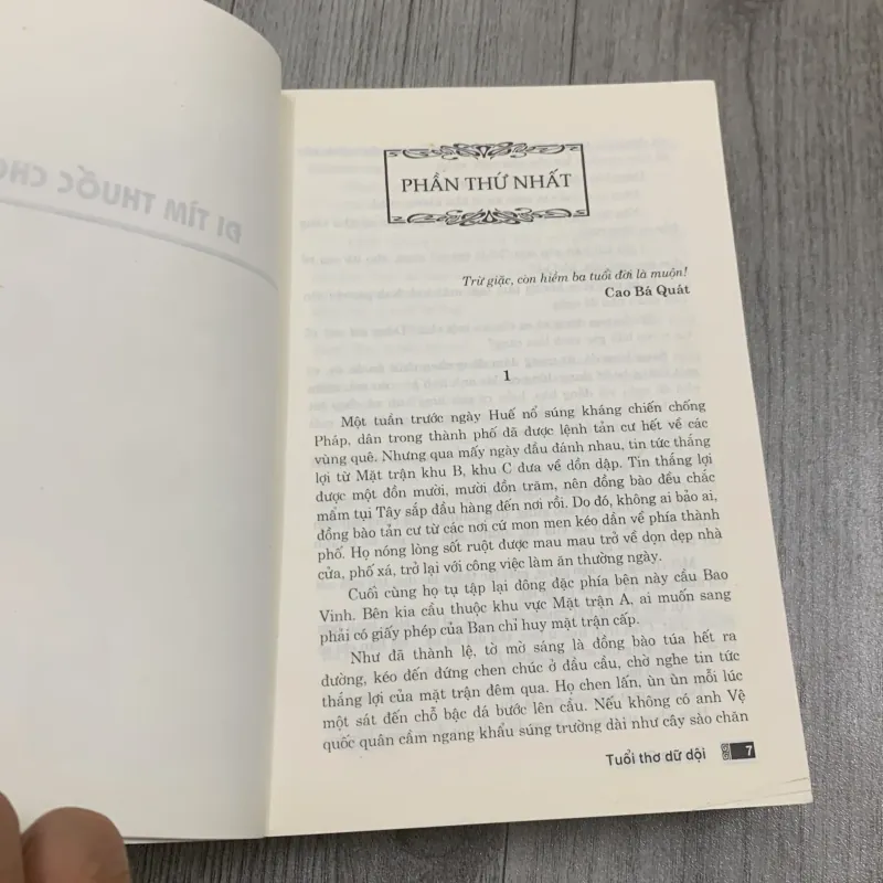 Tuổi thơ dữ dội - phùng quán. 1b4 989542