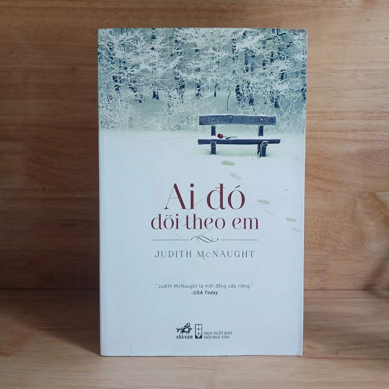 Ai Đó Dõi Theo Em - Judith Mc Naught 549424