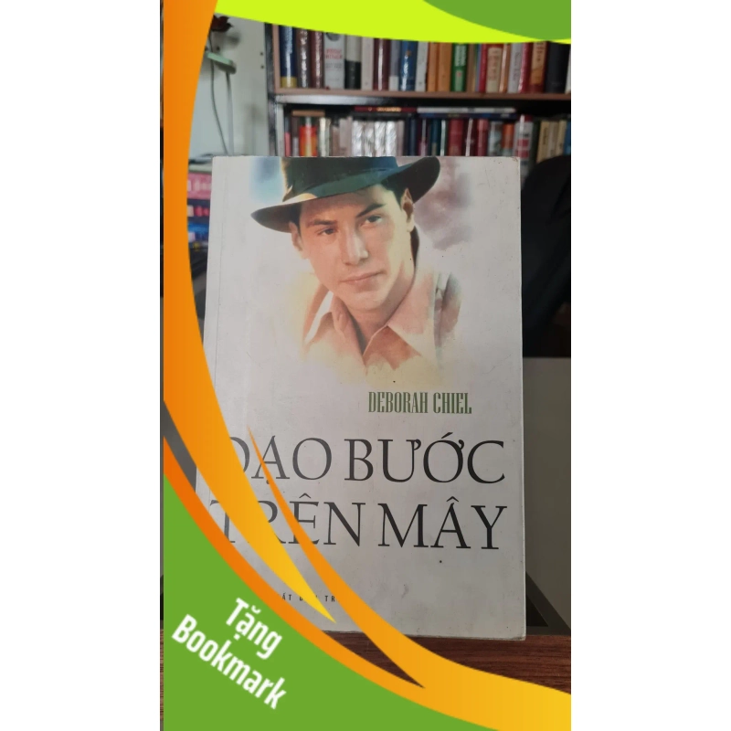 (TẶNG BOOKMARK) Dạo bước trên mây - Deborah Chiel Sách văn học RBK0302 942565