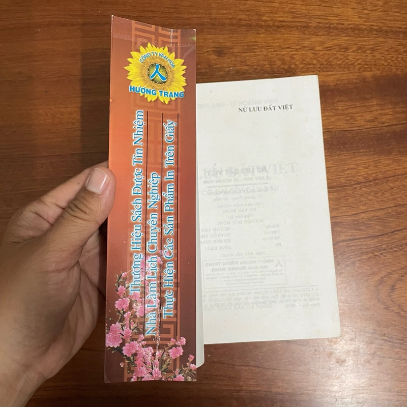 II Tựa sách: Nữ Lưu Đất Việt (Từ Cổ Đại Đến Cận Đại) - Lê Duy Anh, Lê Hoàng Vinh - 2006 485326
