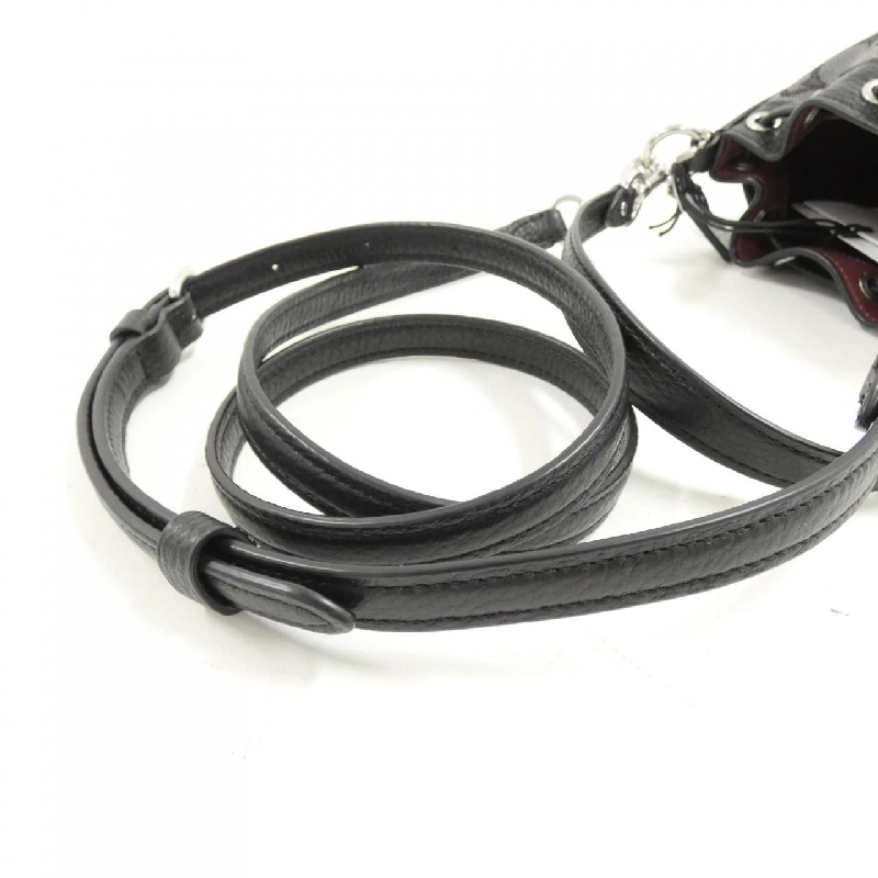 【Sản phẩm mới】Túi xách vai Coach C8322 610071