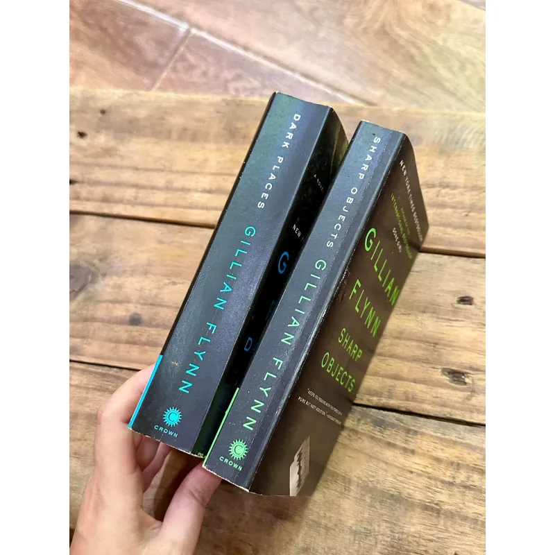 Combo Sách Tác Giả Gillian Flynn - Dark Places & Sharp Object (Sách Nguyên Tác Tiếng Anh) 728430