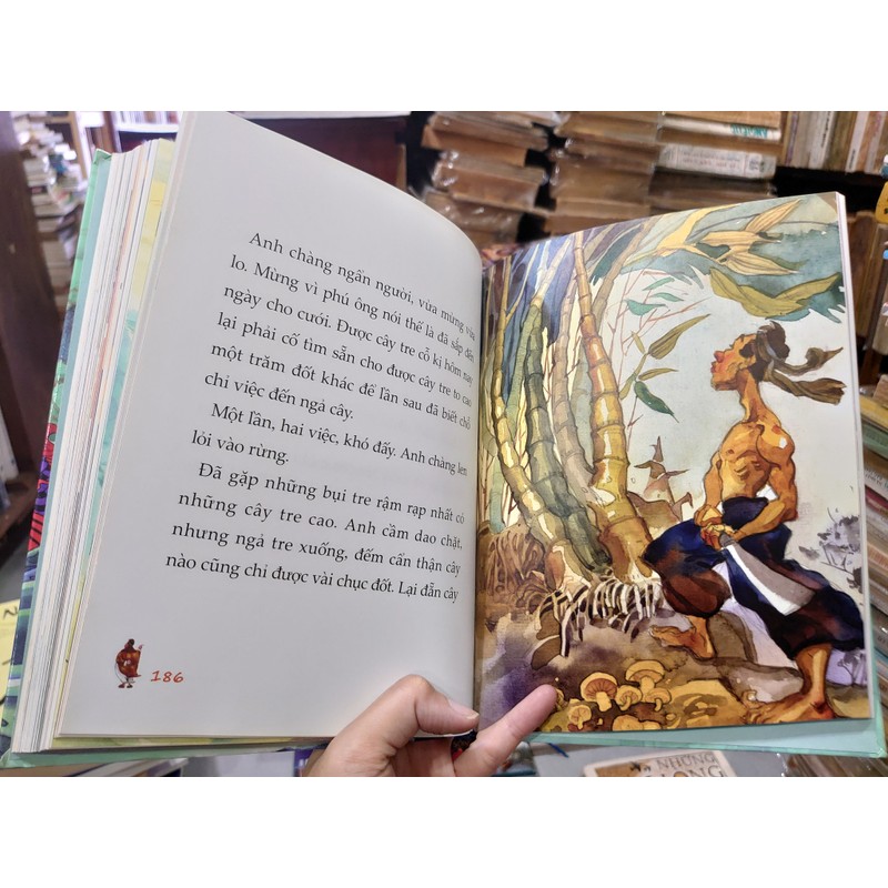 Âu Cơ Lạc Long Quân 
Bìa cứng  188275