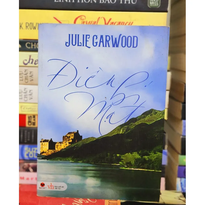Tiểu thuyết của Julie Garwood: ĐIỀU BÍ MẬT 715469