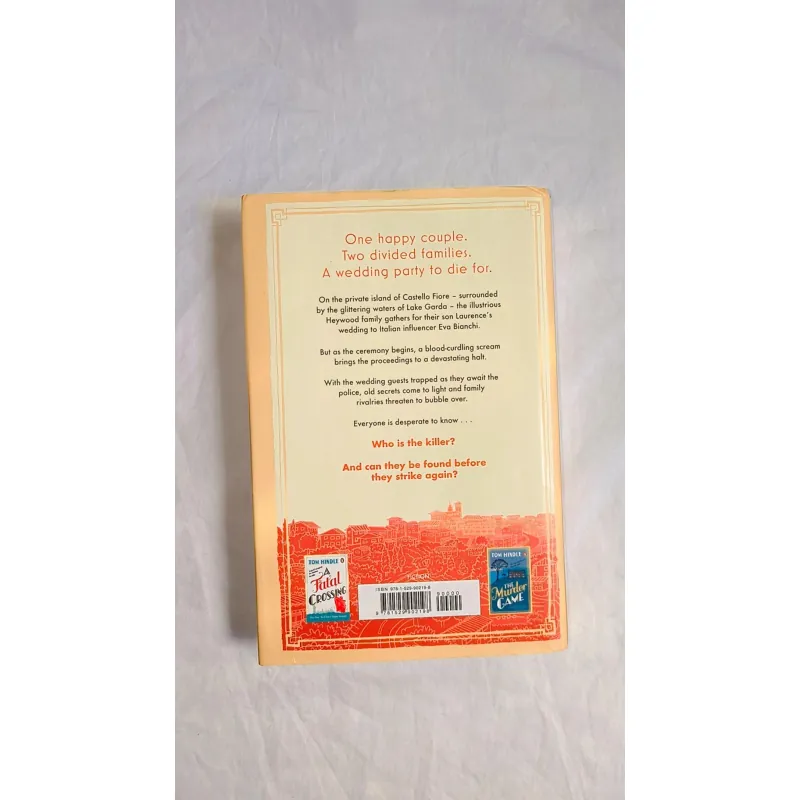Murder on Lake Garda: The Sunday Times Bestselling Murder Mystery (áo bìa rách nhẹ) 747883