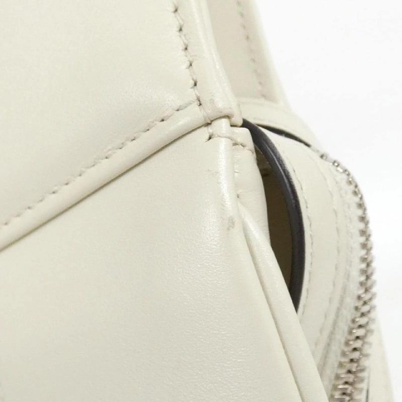 Túi xách PETITE GG 745918 AACAW của Gucci 616737