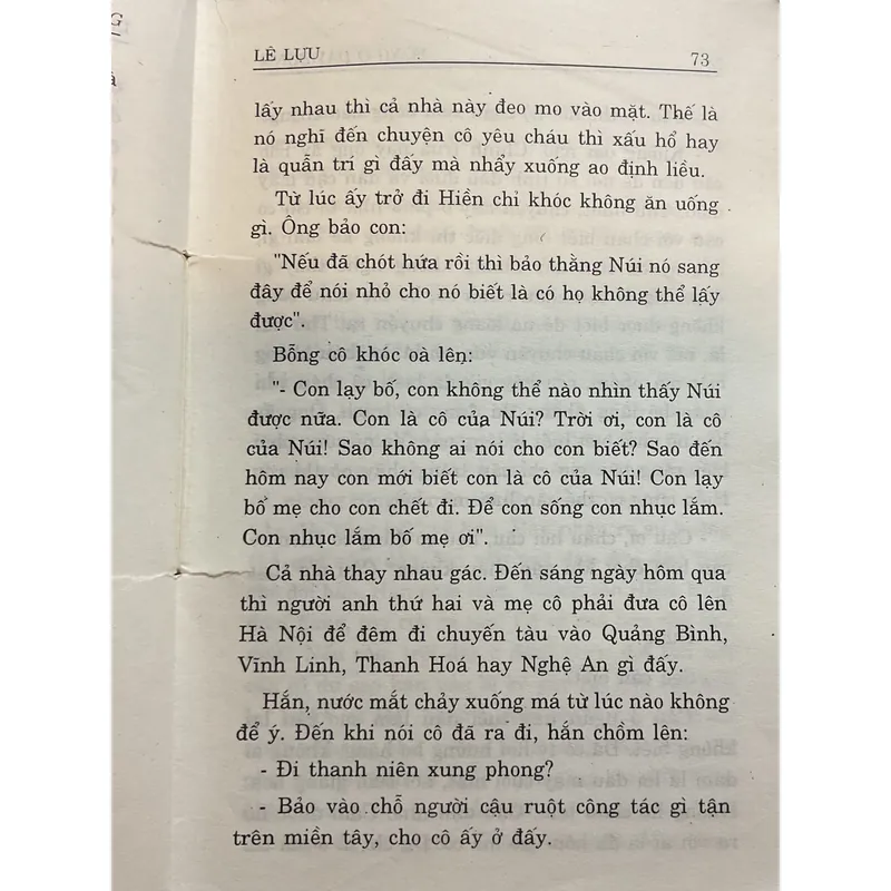 [KINH ĐIỂN] Sóng ở đáy sông - Lê Lựu 690920