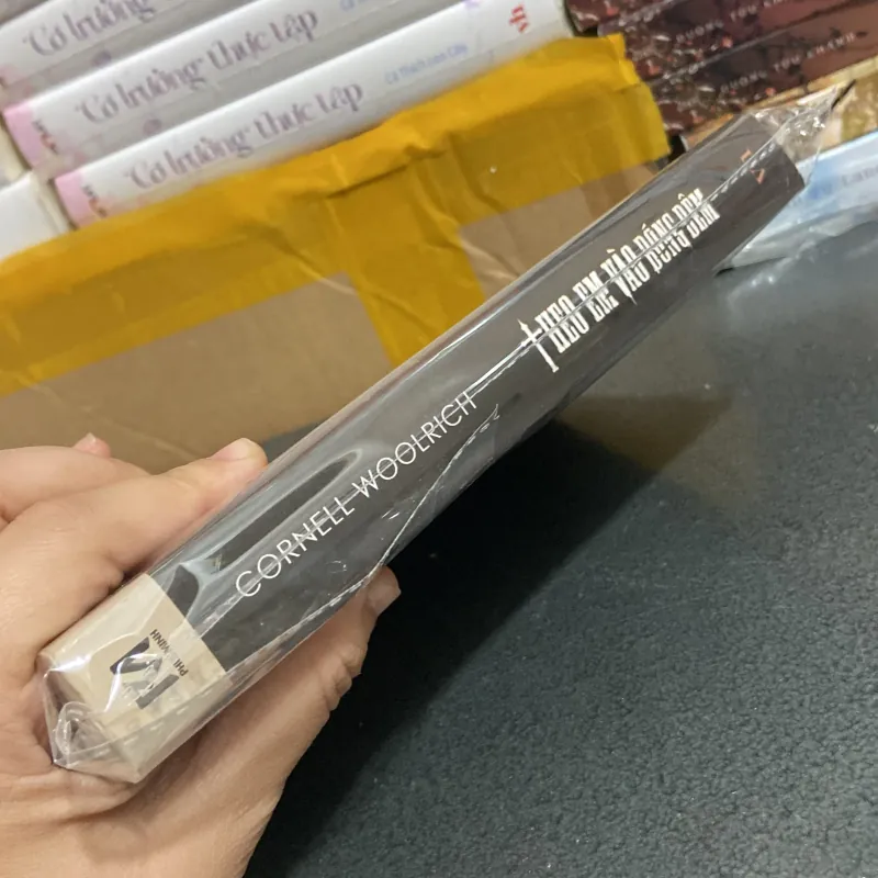 (Trinh thám) - Theo em vào bóng đêm - Cornell Woolrich 976175