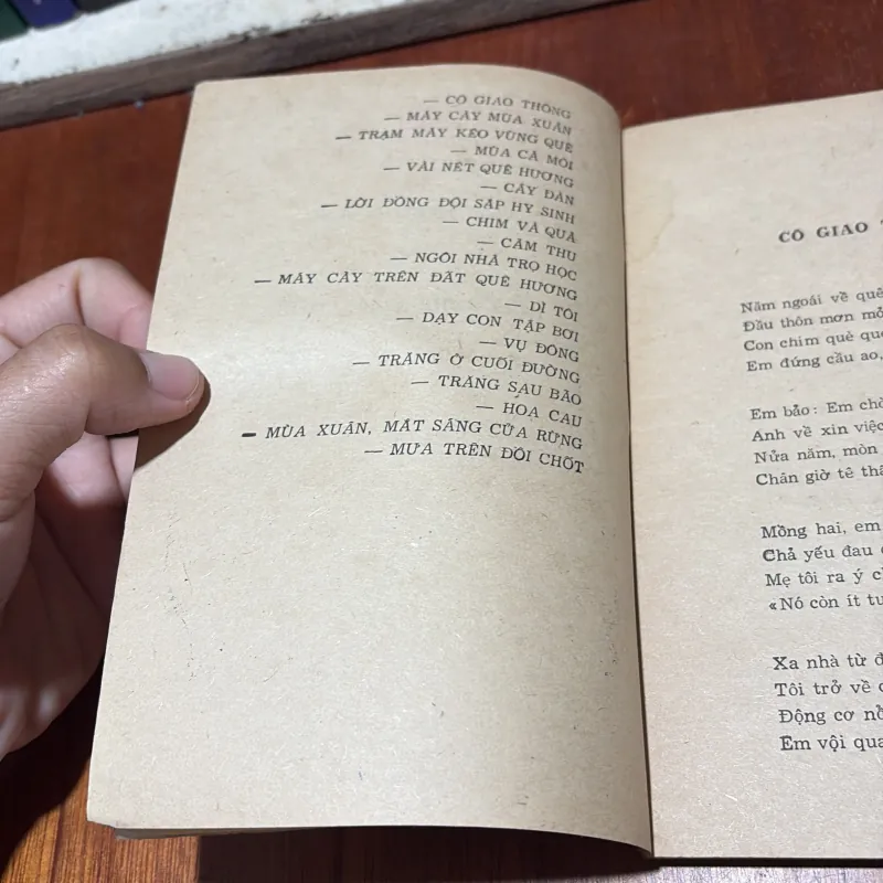 II Thơ: Hương Đồng - Ngô Hoàng Anh, Mai Anh, Mai Thanh Chương, Đồng Bằng - 1981 796471