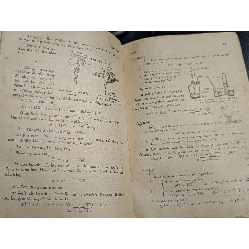 Hoá học lớp đệ nhị a và b - Lê Văn Lâm 465287