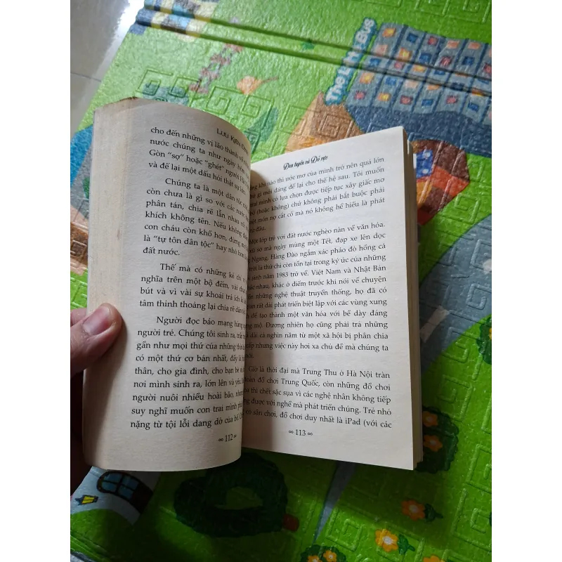 Đen Tuyền & Đỏ Rực 784797