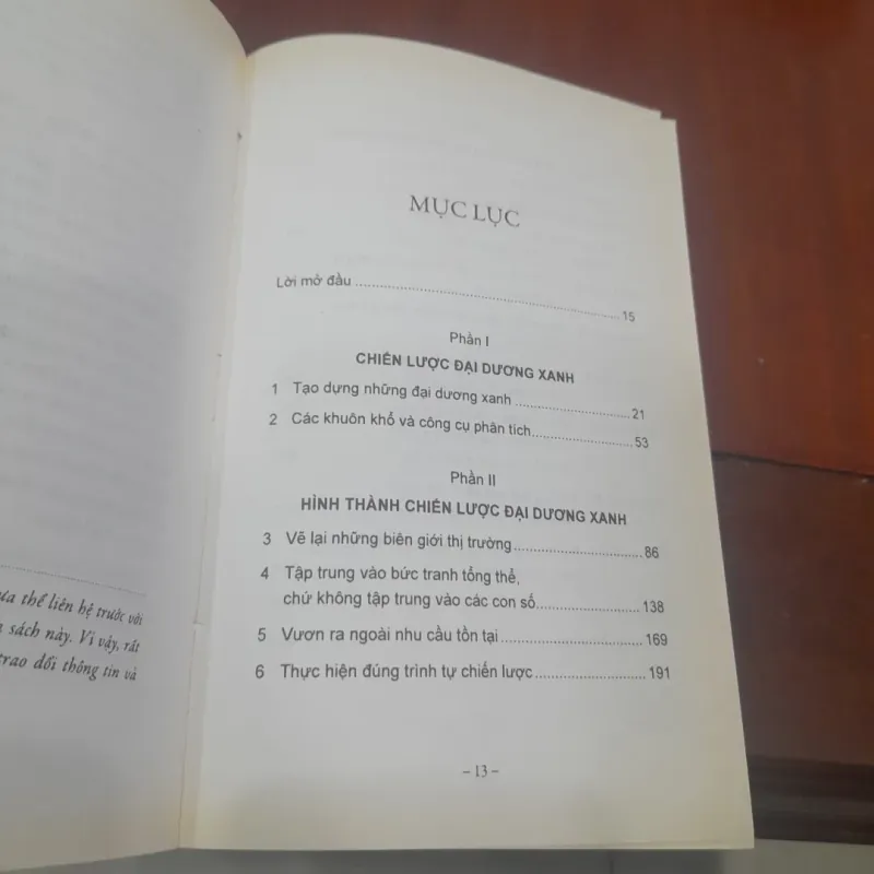 W. Chan Kim, Renée Mauborgne - CHIẾN LƯỢC ĐẠI DƯƠNG XANH 973459