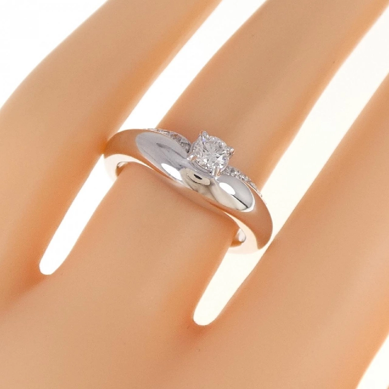 Nhẫn kim cương K18WG 0.24CT 670653