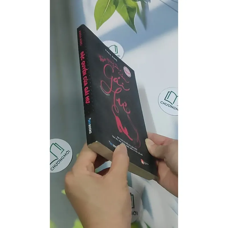 Đặc quyền của gái hư - Kara King 694980