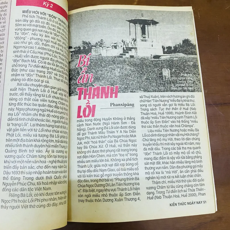 Tặng cho khách có đơn của shop, mỗi đơn tối đa 2 cuốn 0đ 990608