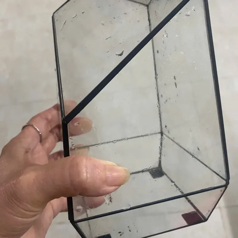 Bể kính luc giác  564210