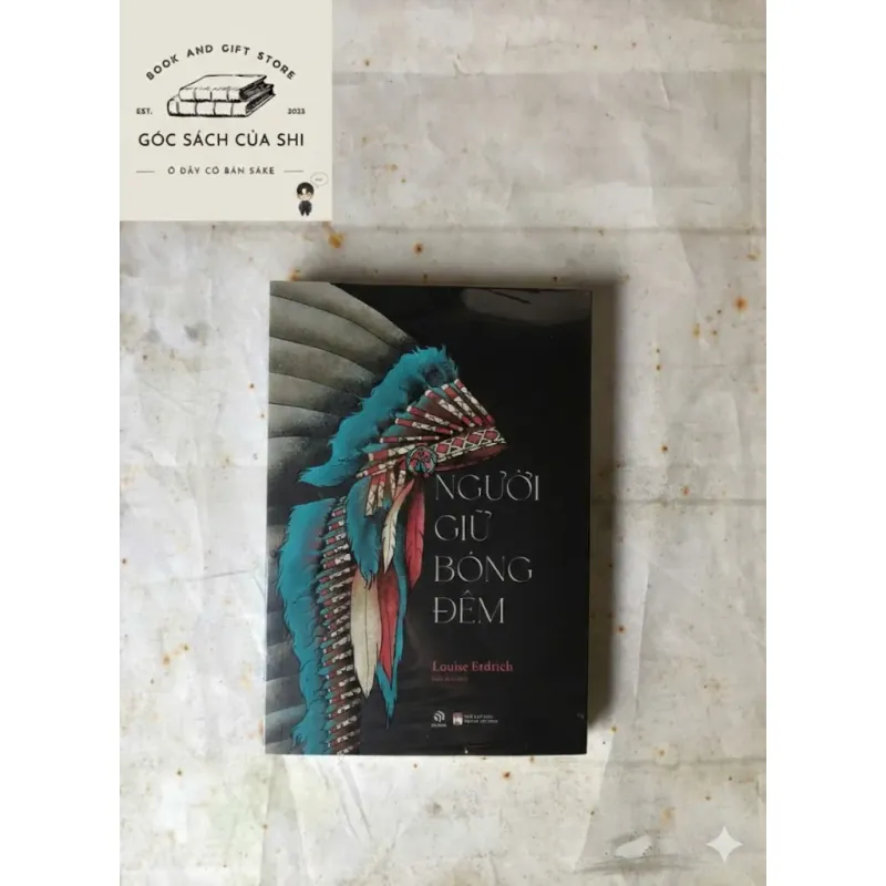 Người Giữ Bóng Đêm - Louise Erdrich (Đoạt giải thưởng Pulitzer 2021) 745485