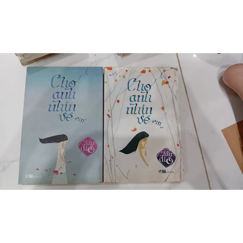 Sách Cho anh nhìn về phía em 726668