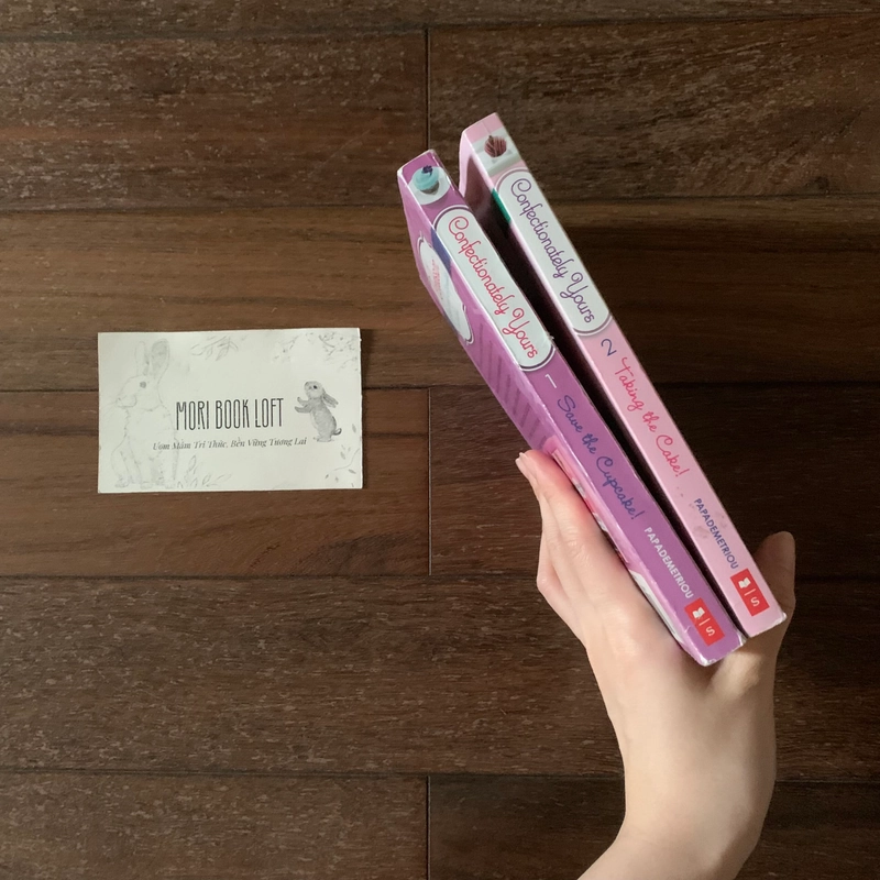 Sách ngoại văn Confectionately Yours, Used, Lẻ Cuốn, Novel for teen girl, trình độ B1 533451