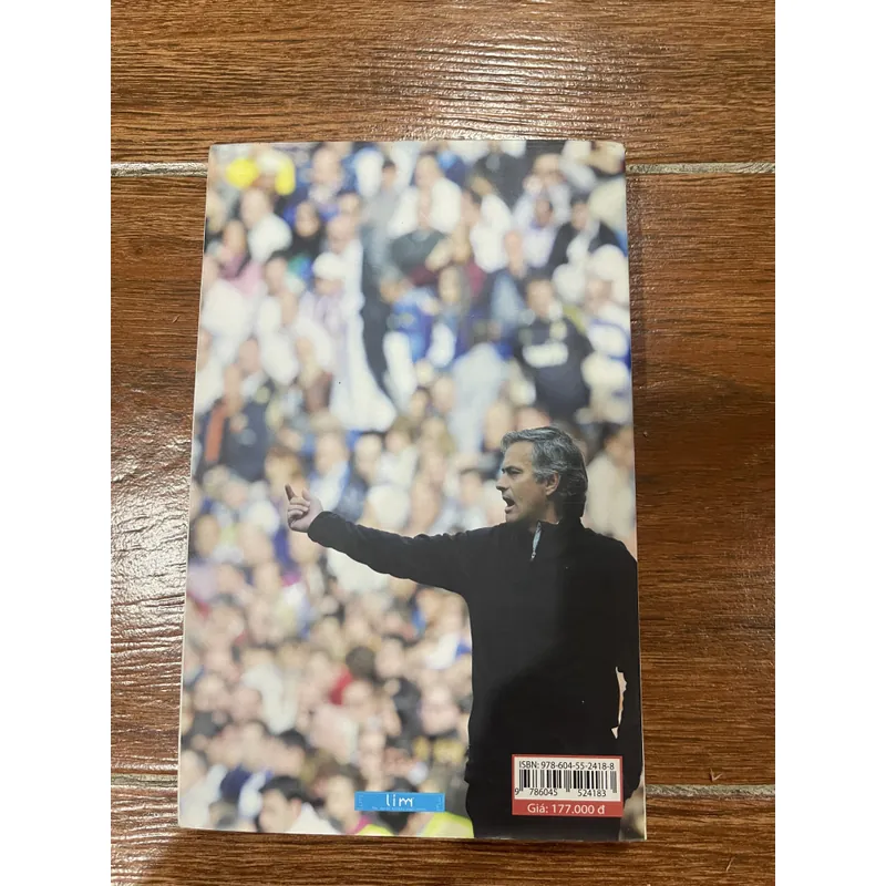 Jose Mourinho Up Close and Personal (7) 600111