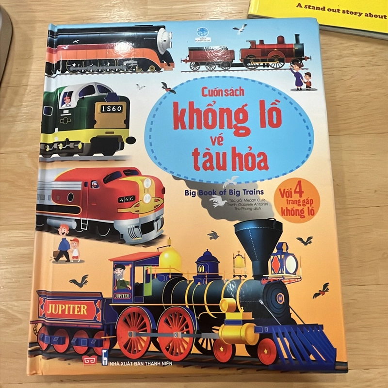 Cuốn sách khổng lồ về tàu hoả 444036