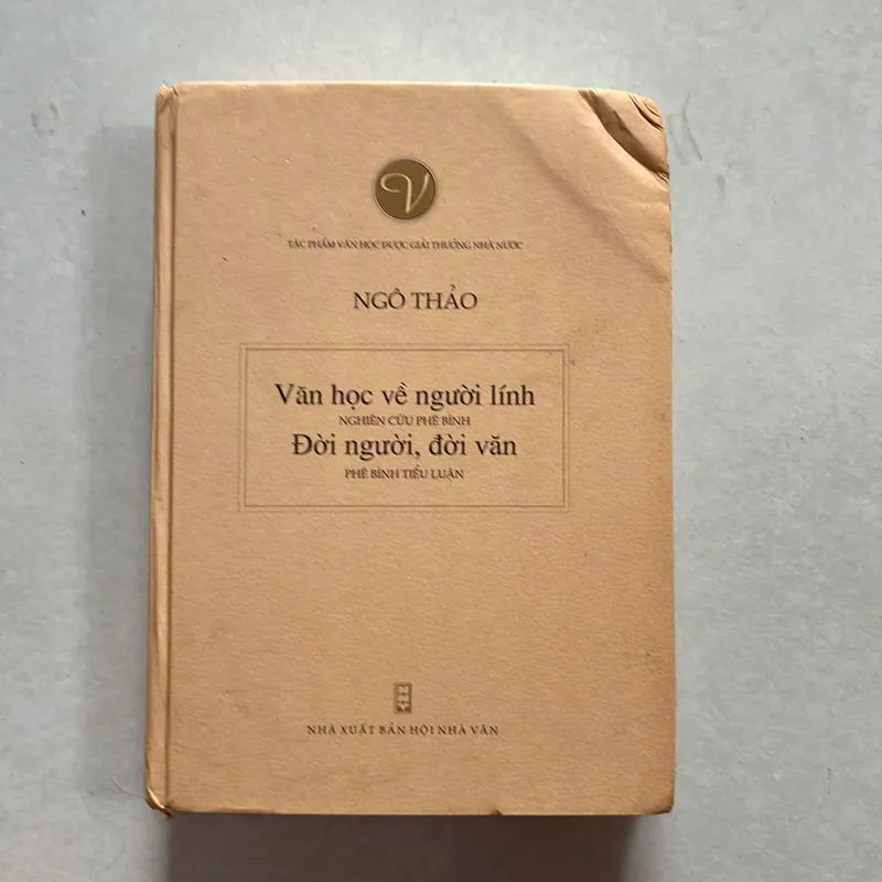 Văn học về người lính - Ngô Thảo 712068